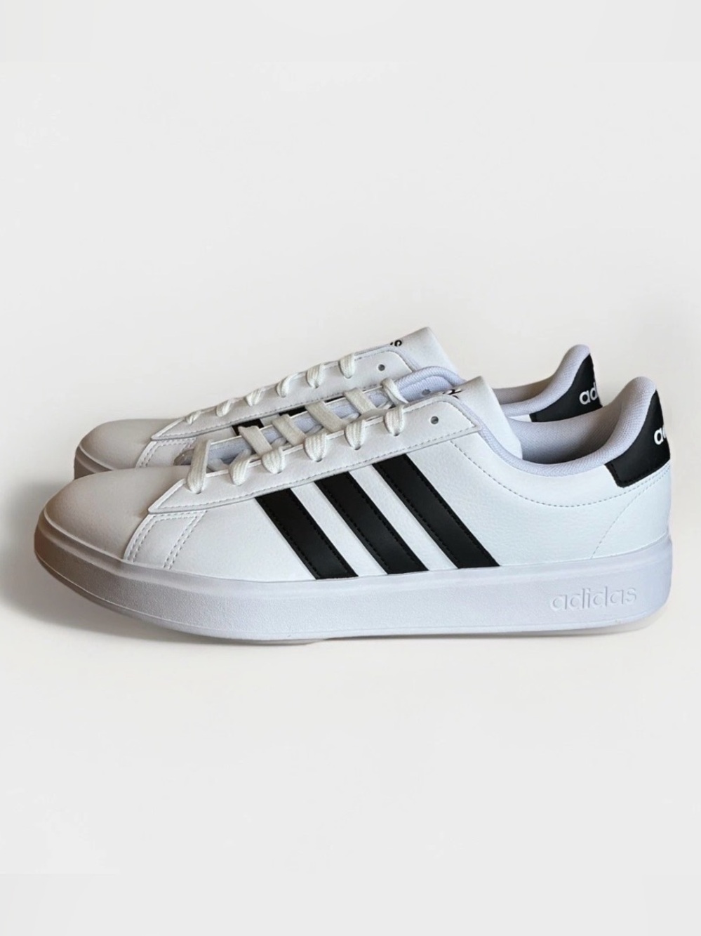 Adidas Grand Court Shoes Mens White Black Outdoor GW9195 - Picture 2 of 7